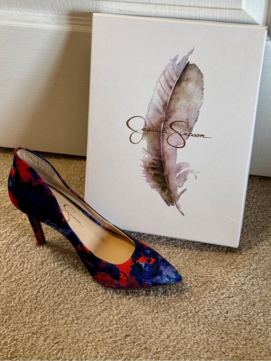 Jessica Simpson Shoes - Jessica Simpson Navy and Red Floral Pointed Toe Pump